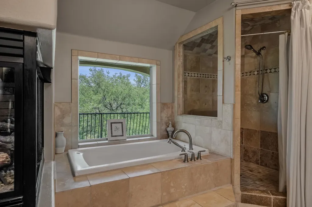 10211 Middle Darleen Leander TX 78641