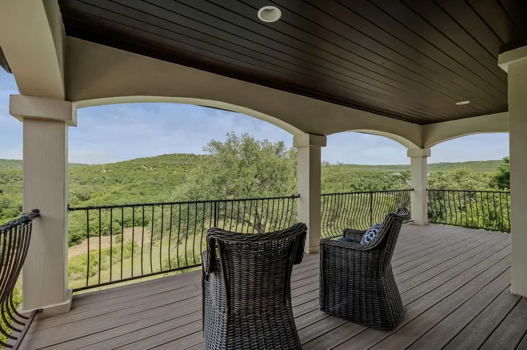 10211 Middle Darleen Leander TX 78641