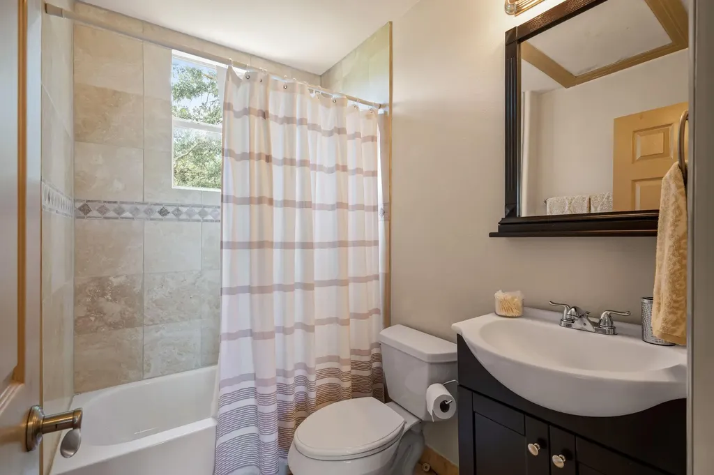 10211 Middle Darleen Leander TX 78641