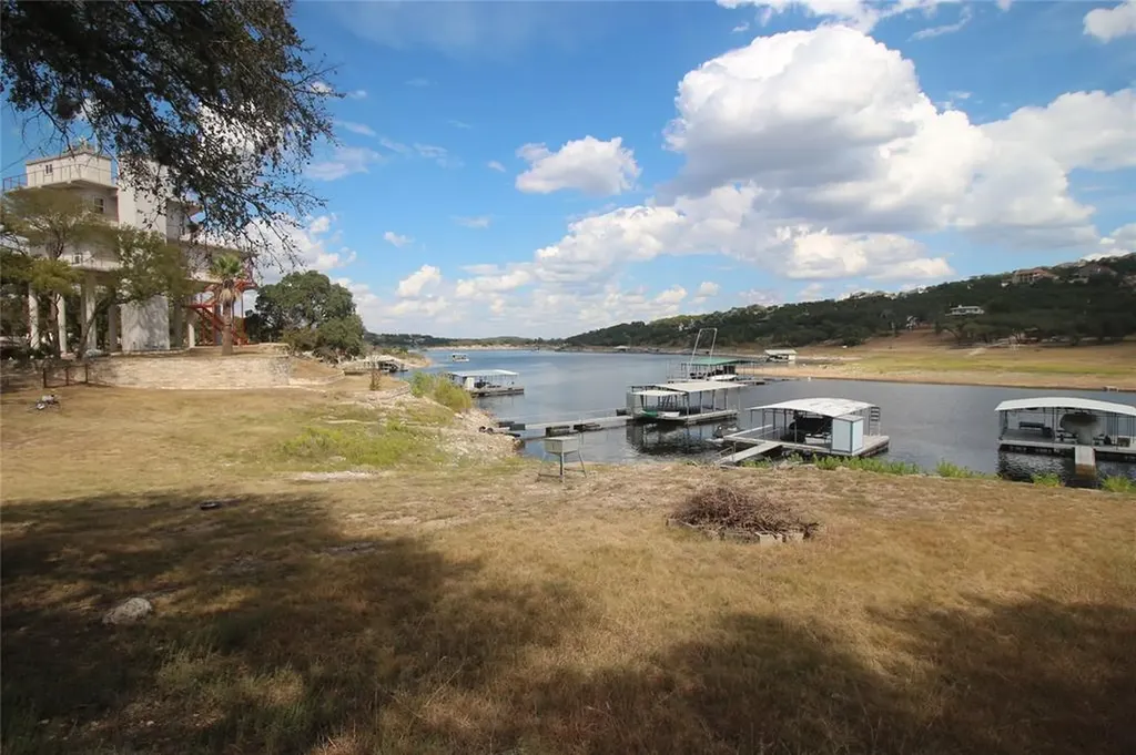 20203 Barnett Glenn Road Spicewood TX 78669