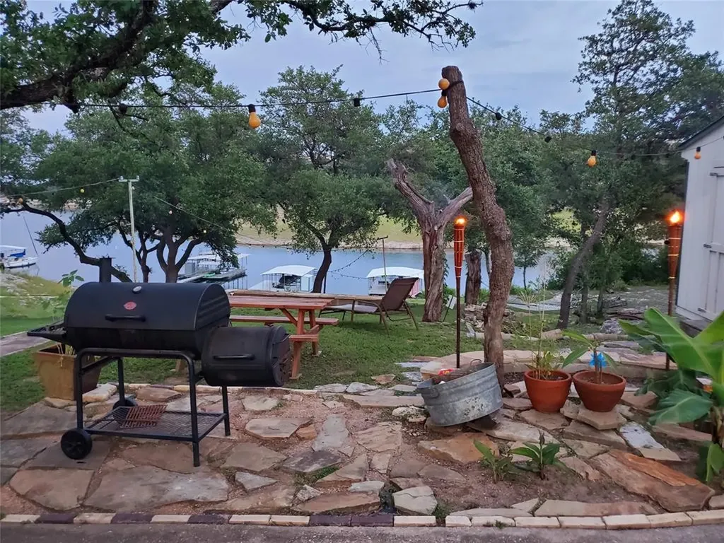 20203 Barnett Glenn Road Spicewood TX 78669