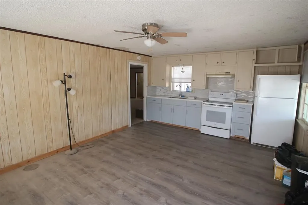 20203 Barnett Glenn Road Spicewood TX 78669