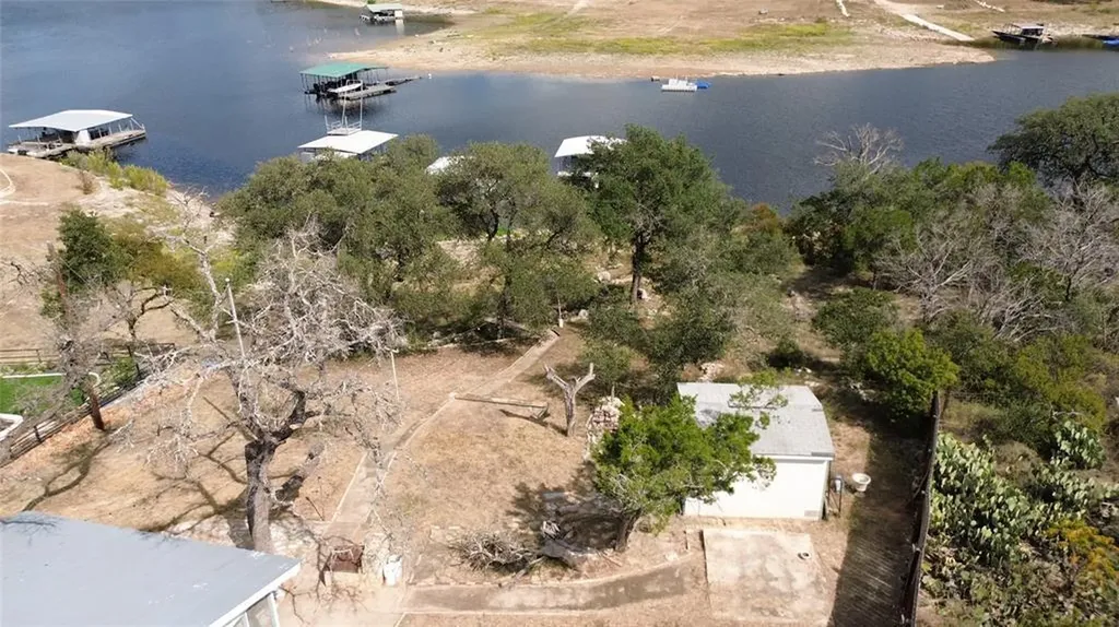 20203 Barnett Glenn Road Spicewood TX 78669