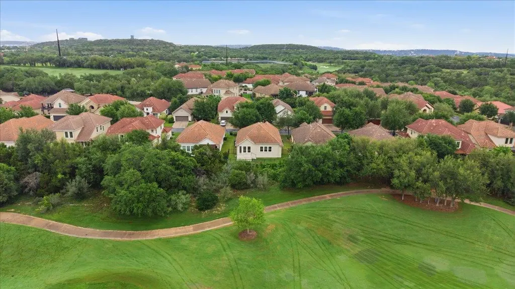 12221 Fairway Cove Austin TX 78732