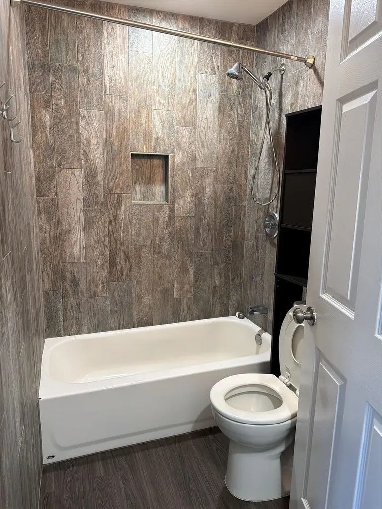 160 Pope Bend S Cedar Creek TX 78612