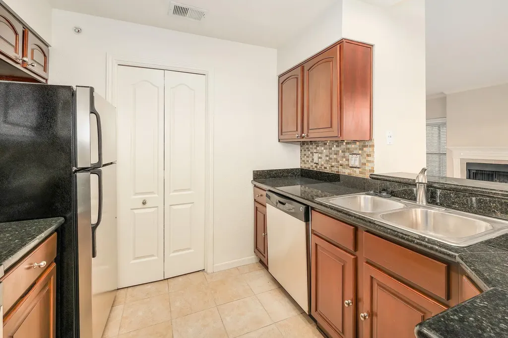6000 Shepherd Mountain Cove Austin TX 78730
