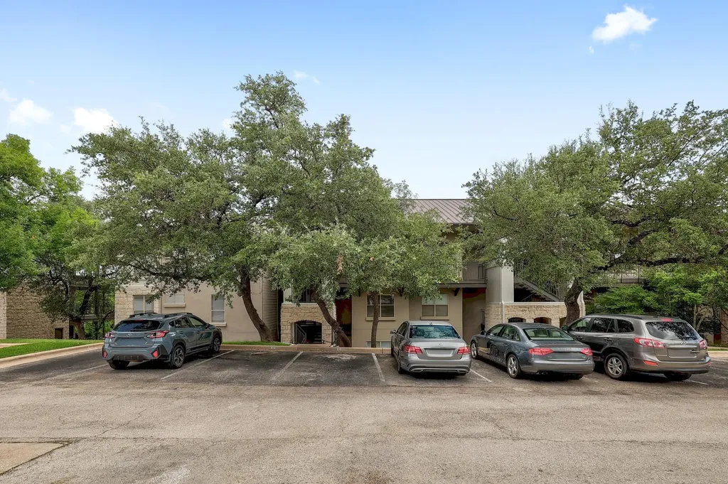 6000 Shepherd Mountain Cove Austin TX 78730