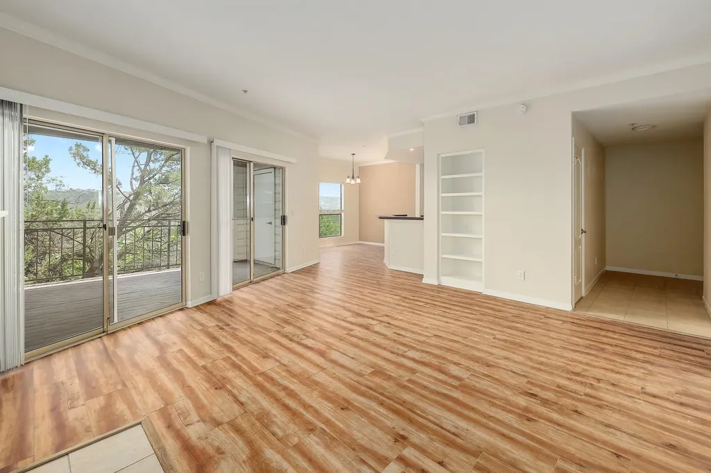 6000 Shepherd Mountain Cove Austin TX 78730