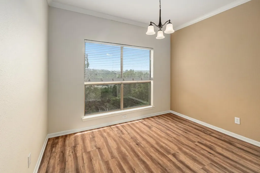 6000 Shepherd Mountain Cove Austin TX 78730