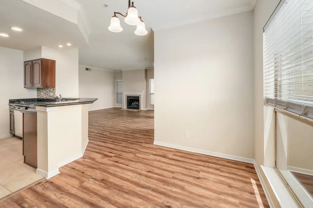 6000 Shepherd Mountain Cove Austin TX 78730