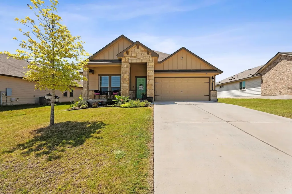 112 Pivot Drive Taylor TX 76574