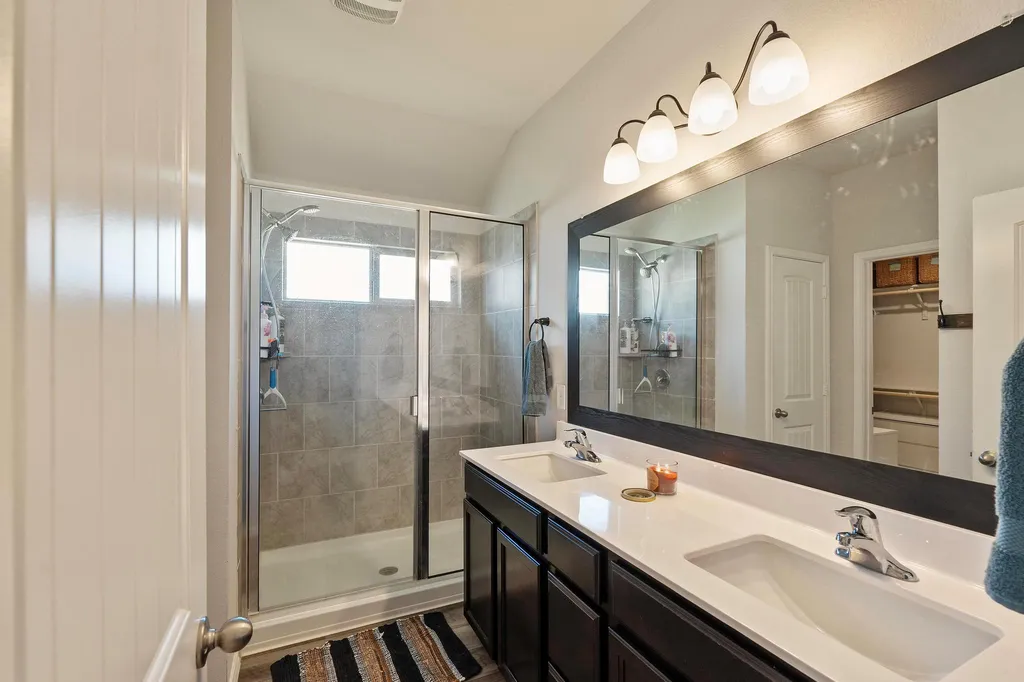 112 Pivot Drive Taylor TX 76574