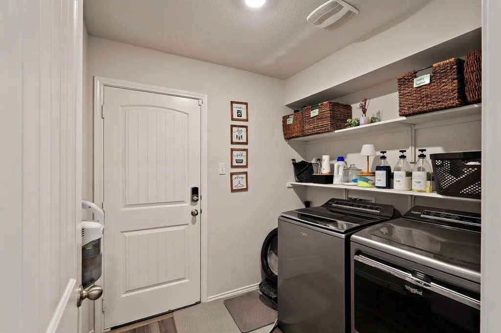 112 Pivot Drive Taylor TX 76574