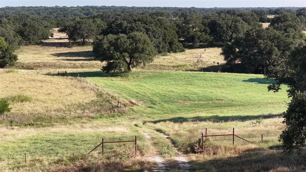 2992 County Road 2400 Lometa TX 76853