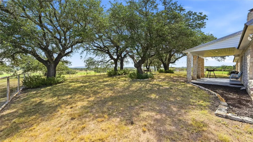 2992 County Road 2400 Lometa TX 76853