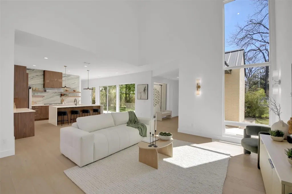 1310 Cullen Avenue Austin TX 78757