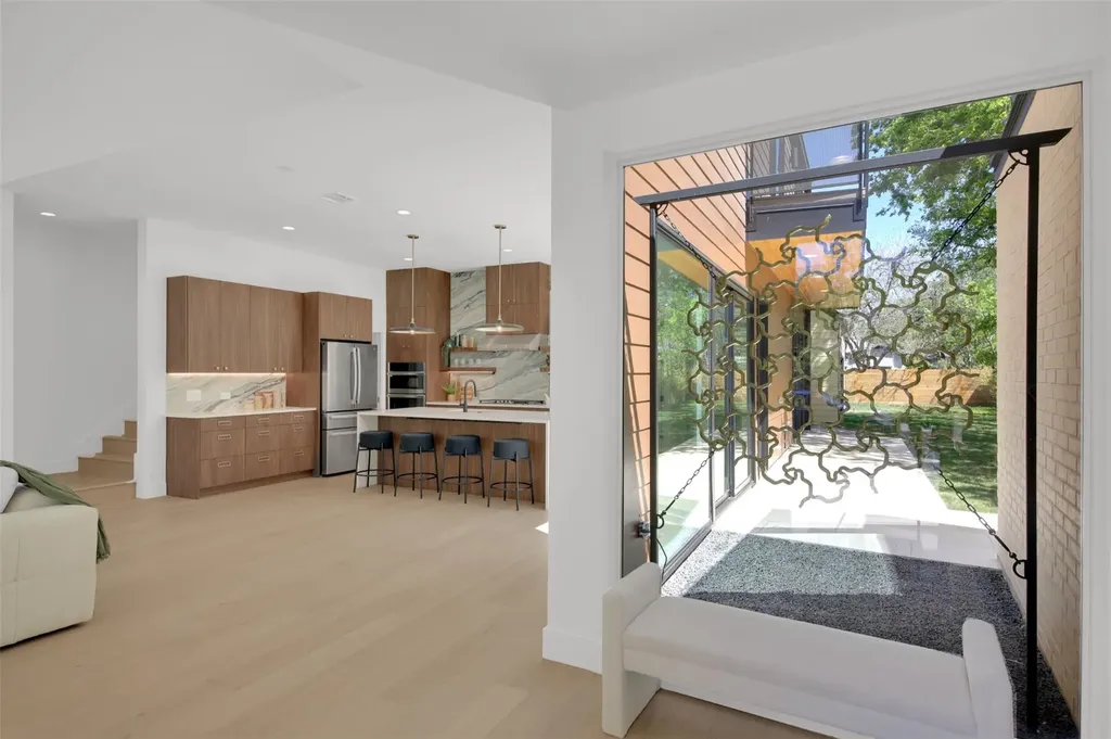 1310 Cullen Avenue Austin TX 78757