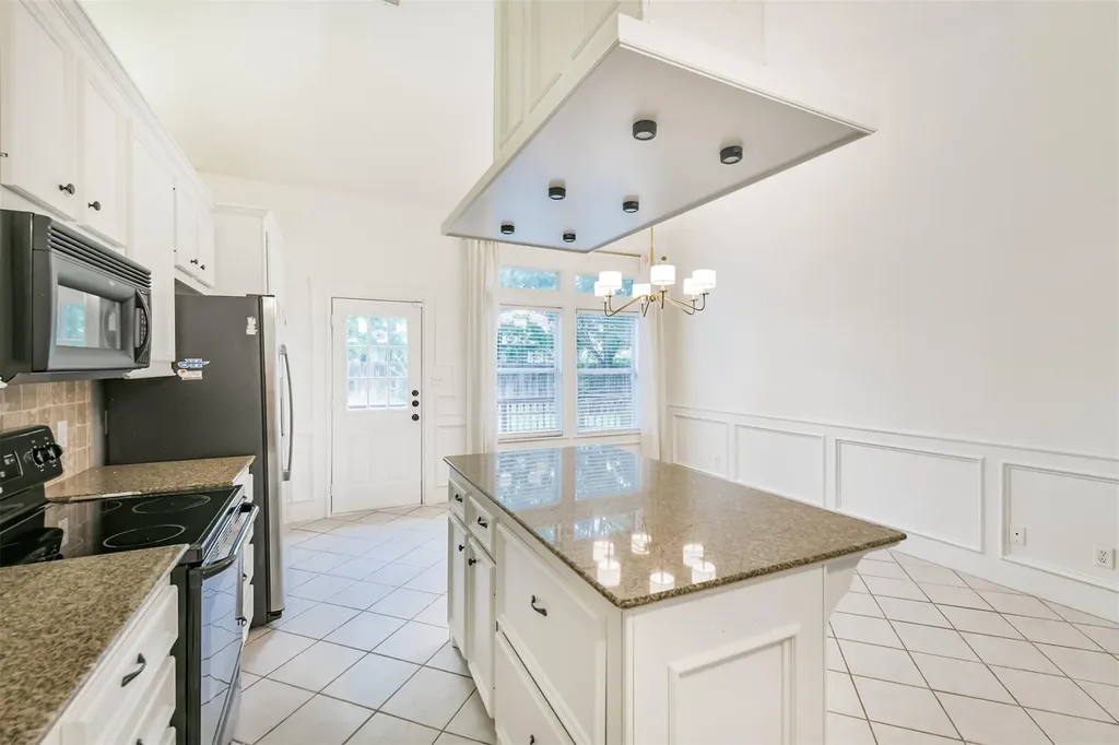 13118 Lazy Lane Willis TX 77318