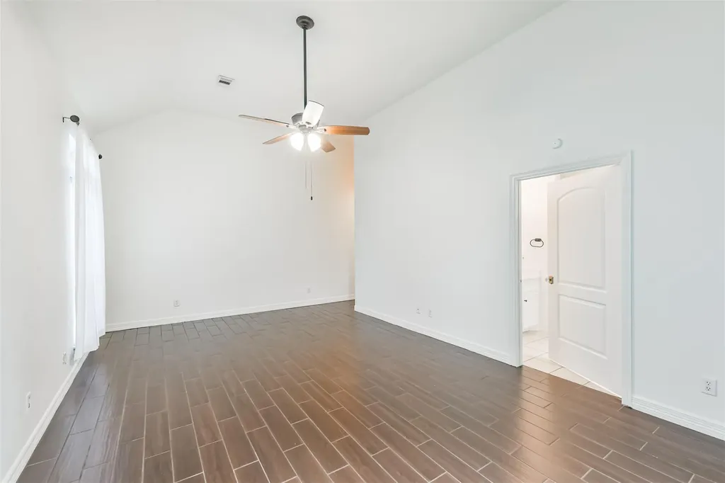 13118 Lazy Lane Willis TX 77318
