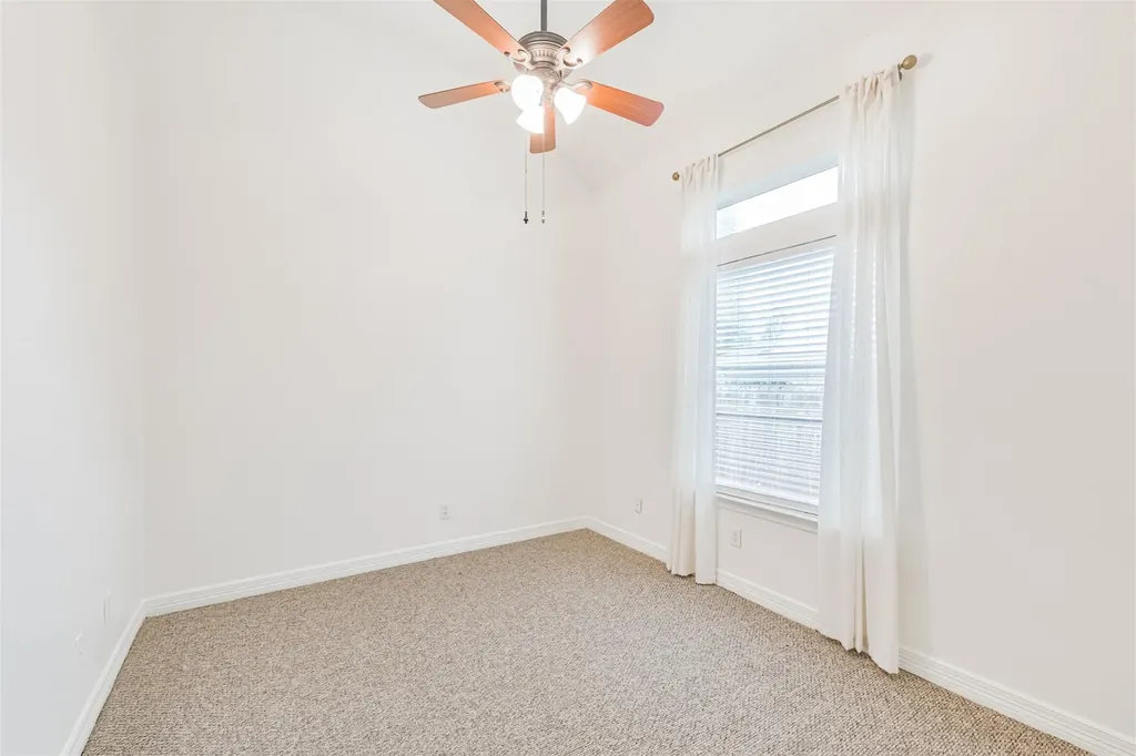 13118 Lazy Lane Willis TX 77318