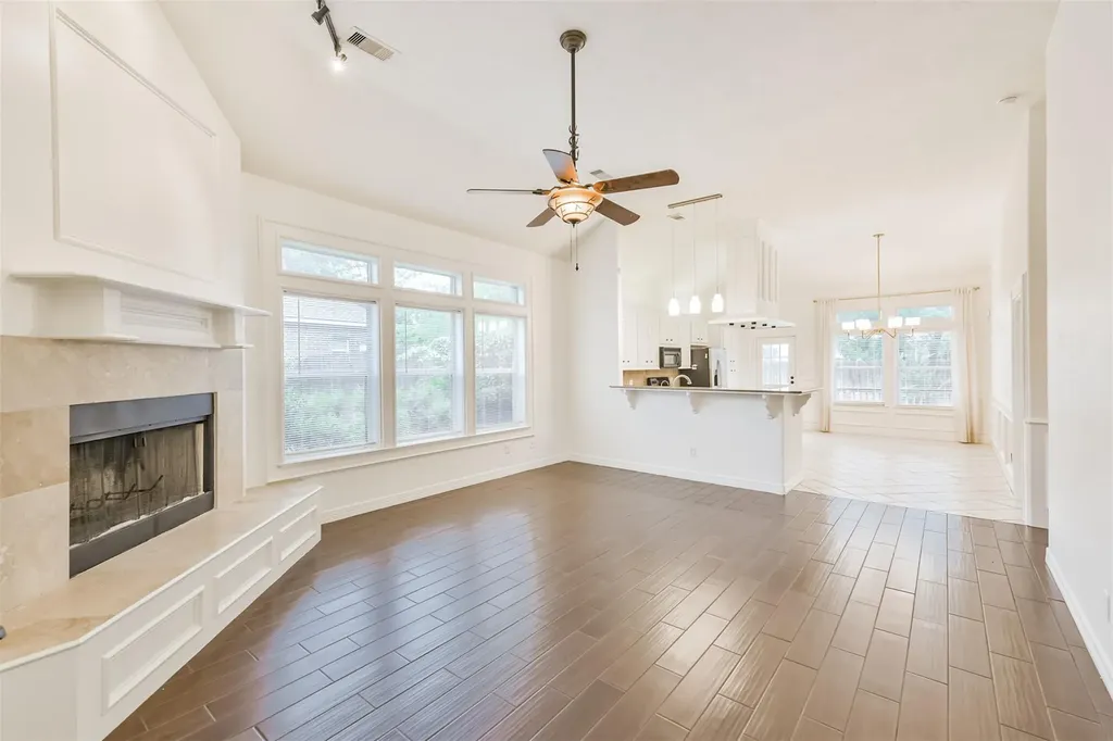 13118 Lazy Lane Willis TX 77318
