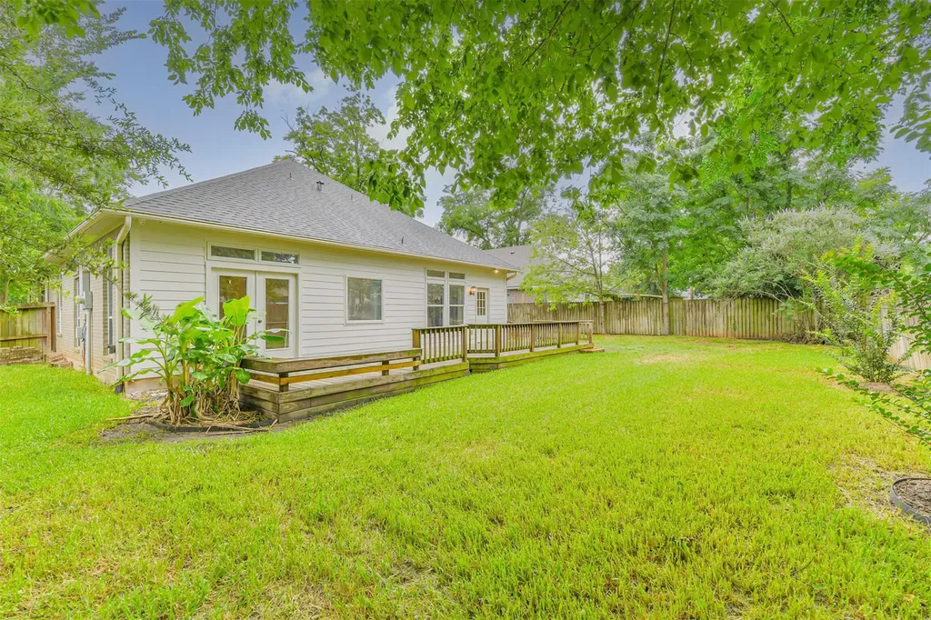 13118 Lazy Lane Willis TX 77318