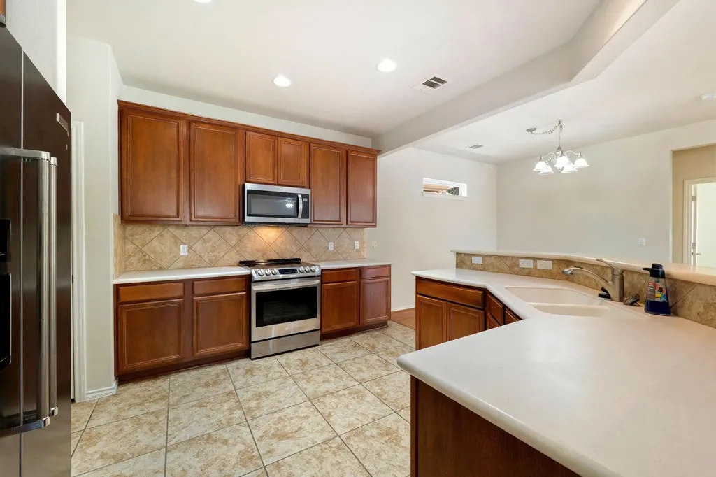 520 Mill Pond Path Georgetown TX 78633