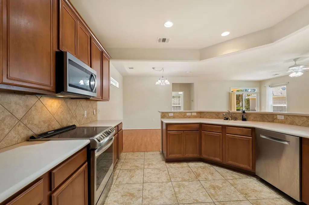 520 Mill Pond Path Georgetown TX 78633