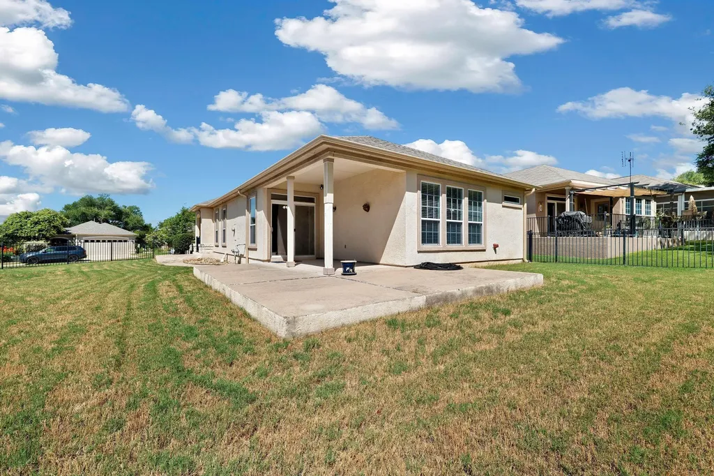 520 Mill Pond Path Georgetown TX 78633