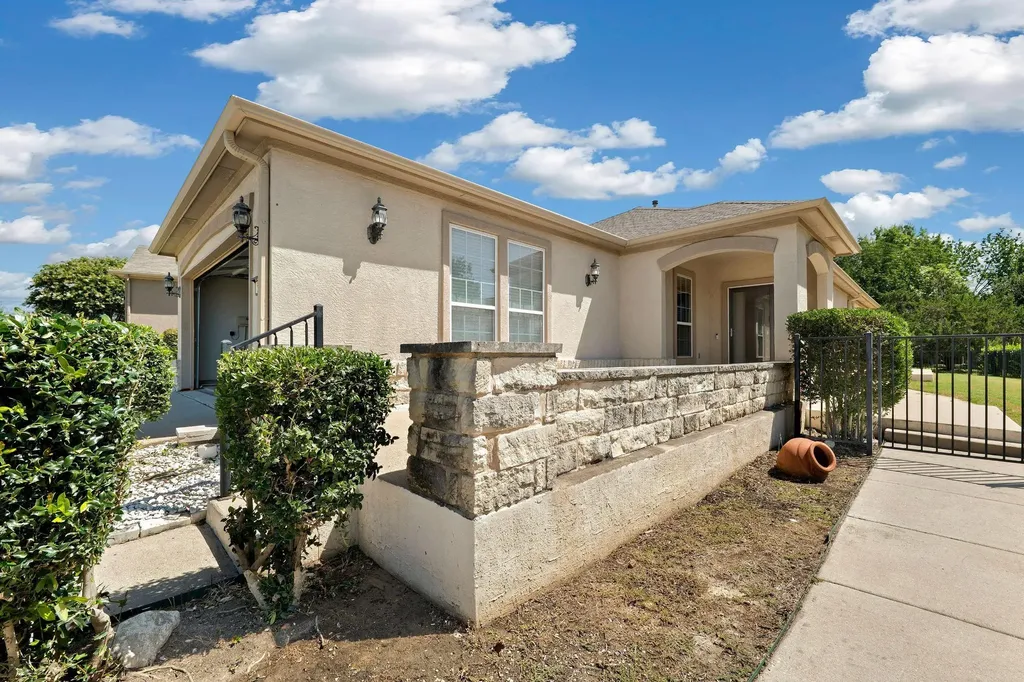 520 Mill Pond Path Georgetown TX 78633