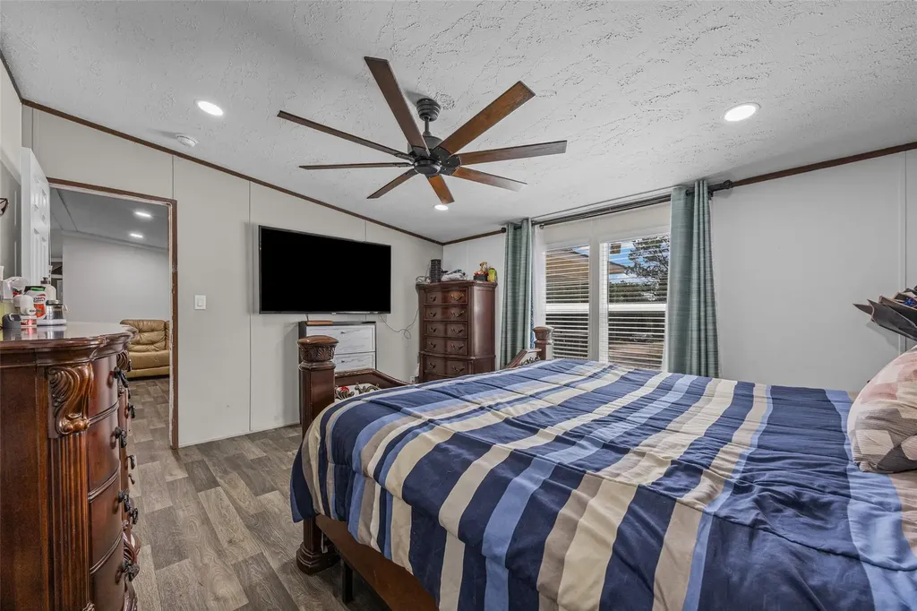 564 Boyd Road Red Rock TX 78662