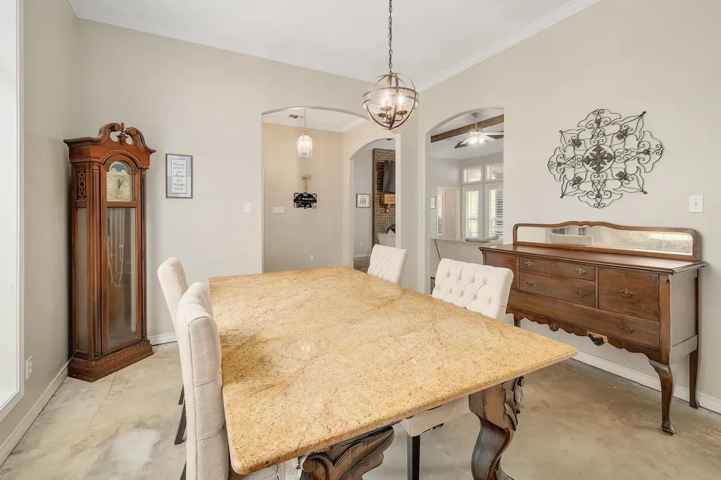 286 Arbors Circle Elgin TX 78621