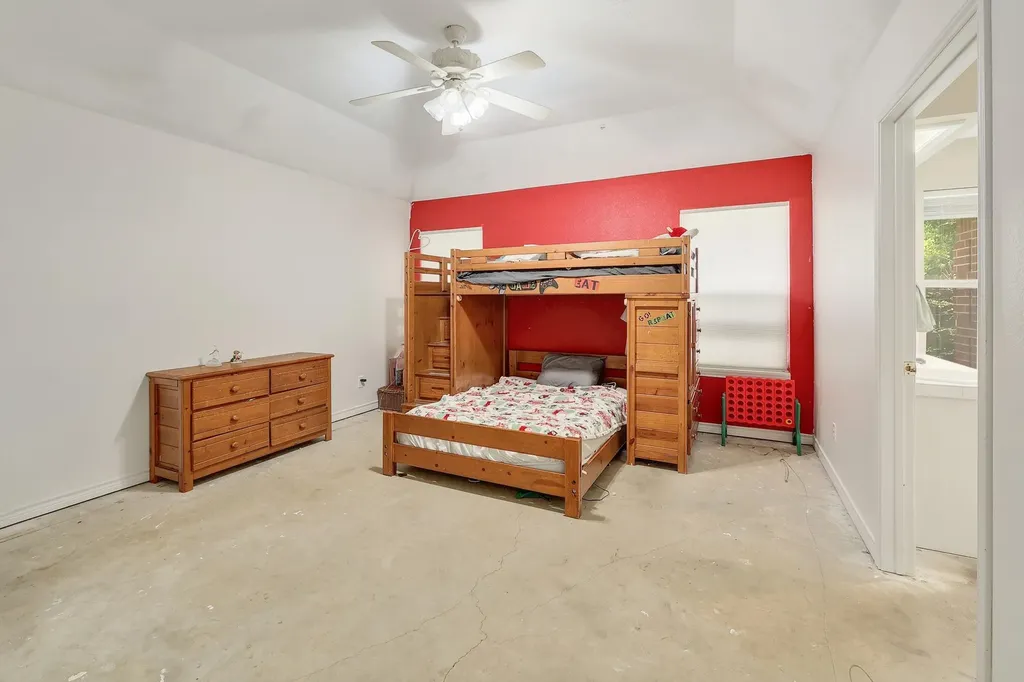 286 Arbors Circle Elgin TX 78621