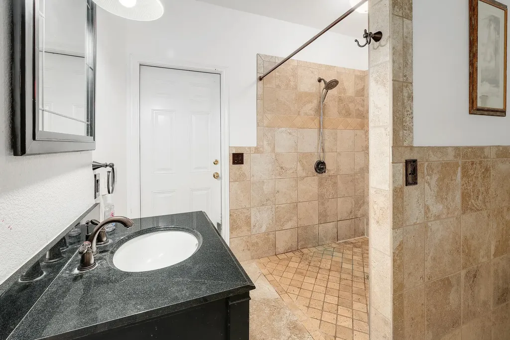 286 Arbors Circle Elgin TX 78621