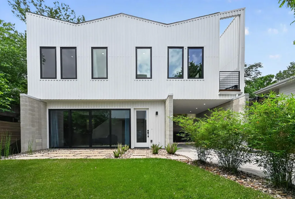 1206 Luna Street Austin TX 78721