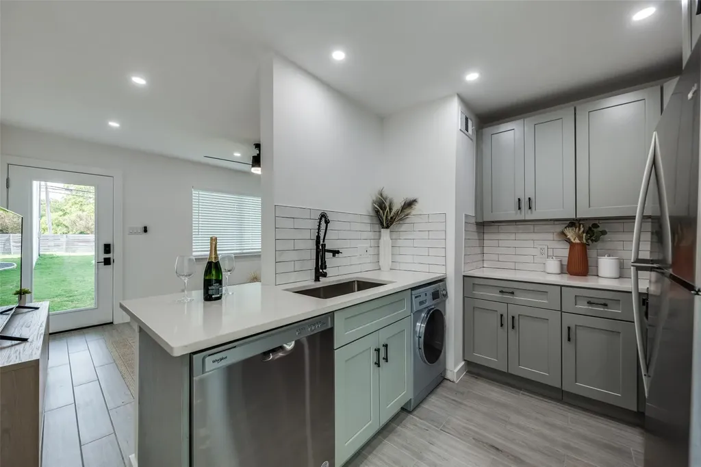 1200 E 52nd Street Austin TX 78723