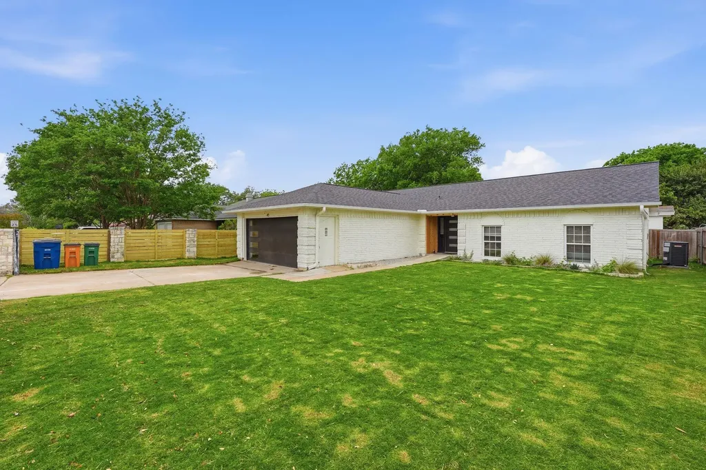 6804 Meadow Run Austin TX 78745
