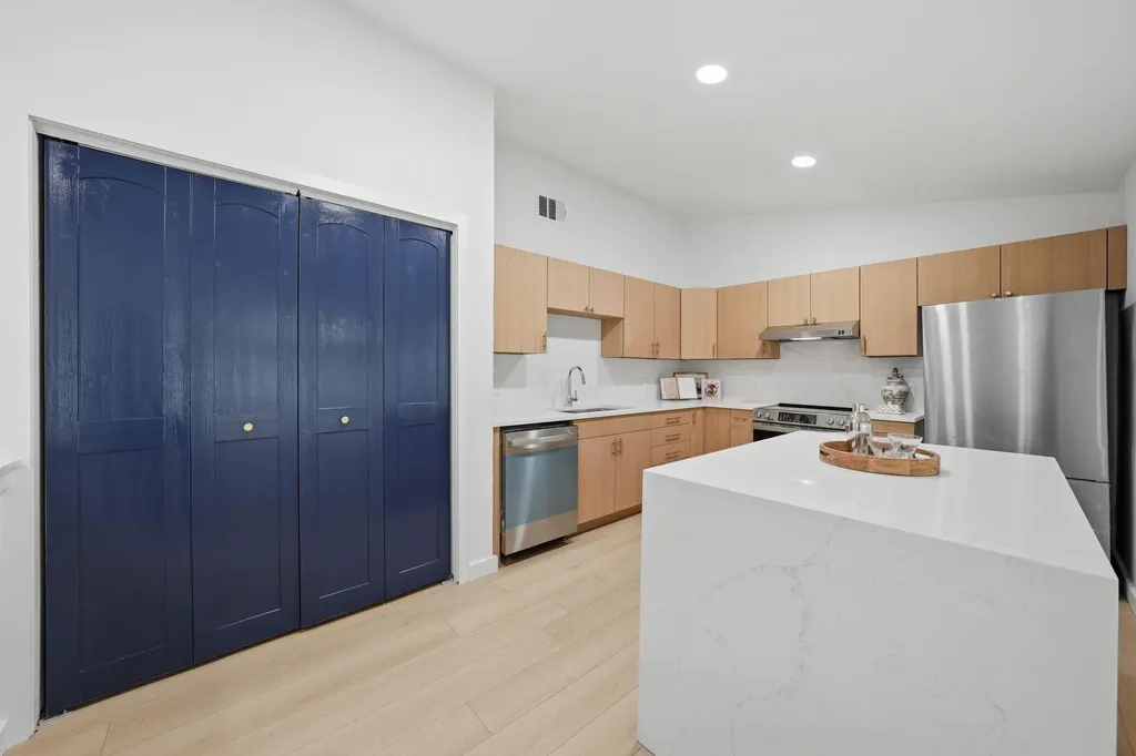 6804 Meadow Run Austin TX 78745