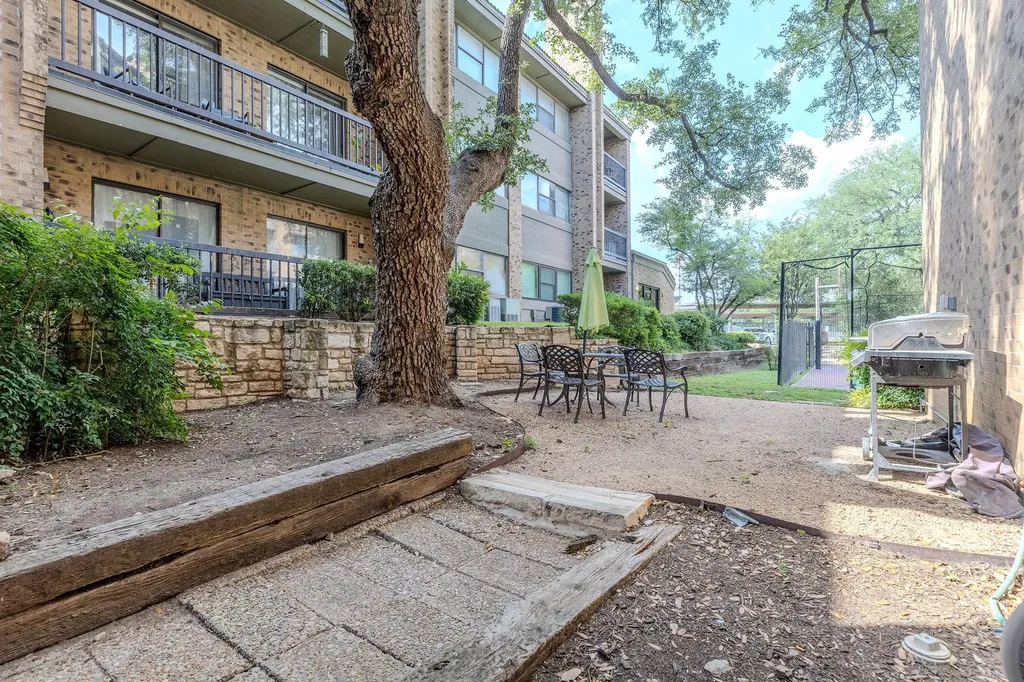 8888 Tallwood Drive Austin TX 78759