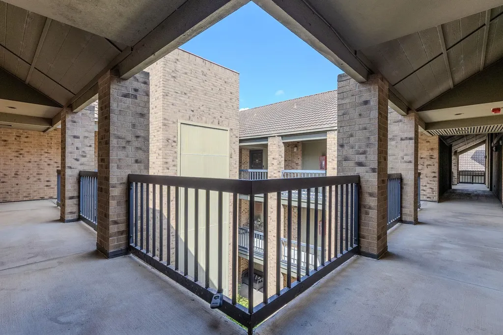 8888 Tallwood Drive Austin TX 78759