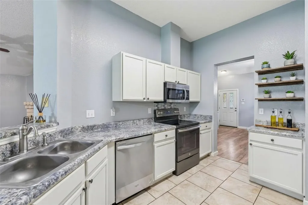 510 Maybrook Drive Buda TX 78610