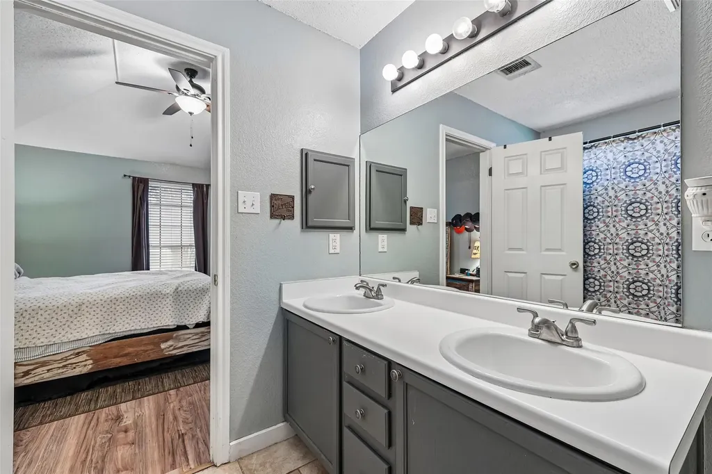 510 Maybrook Drive Buda TX 78610