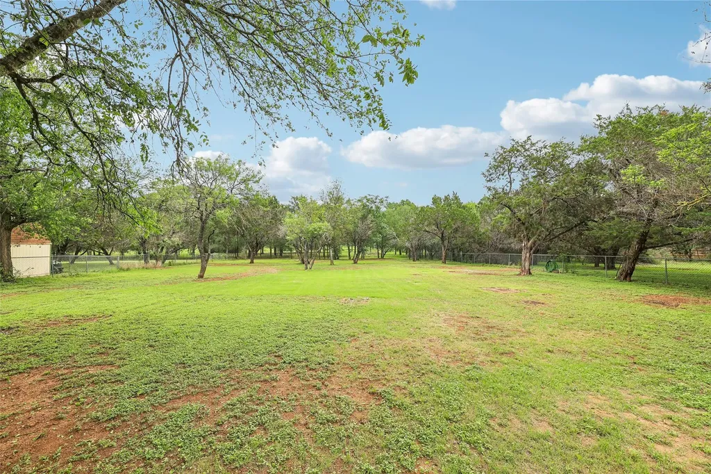 510 Maybrook Drive Buda TX 78610