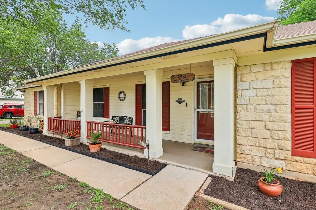 510 Maybrook Drive Buda TX 78610