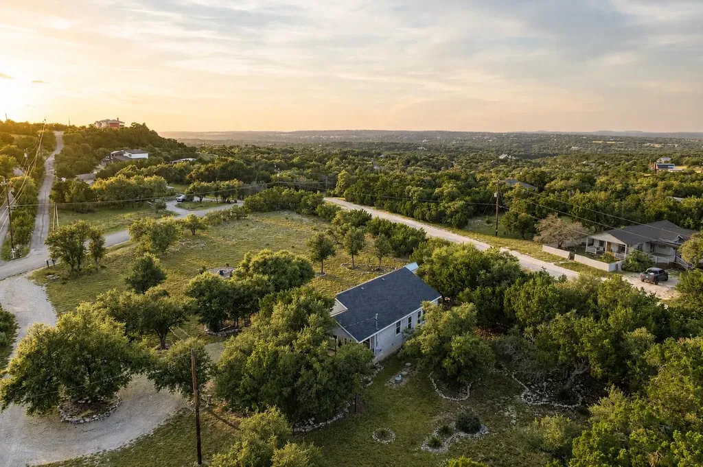 1816 Spring Valley Drive Dripping Springs TX 78620