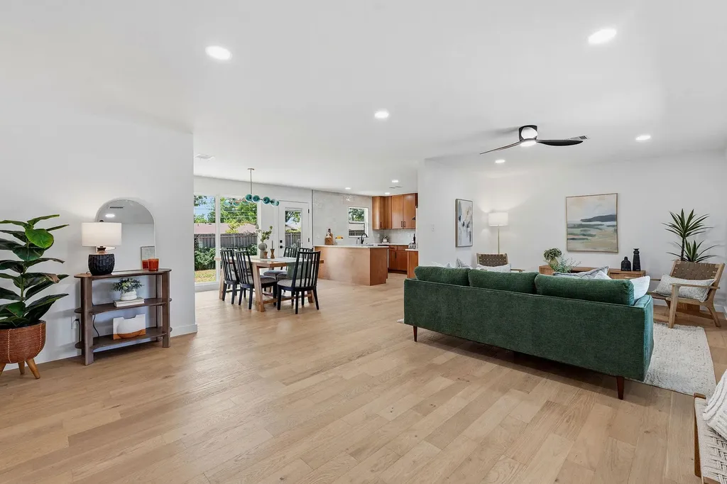 1203 Ridgehaven Drive Austin TX 78723