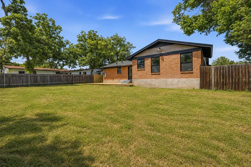 1203 Ridgehaven Drive Austin TX 78723