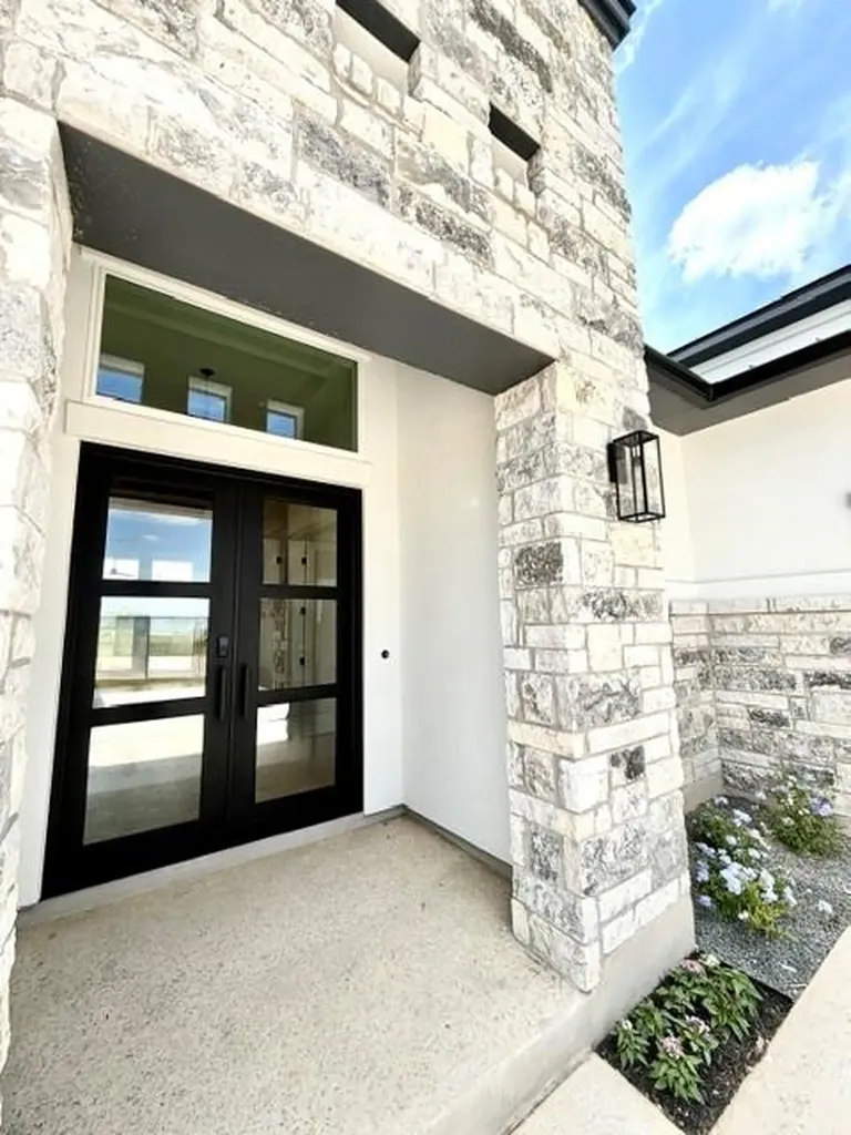 109 La Ventana Drive Liberty Hill TX 78642