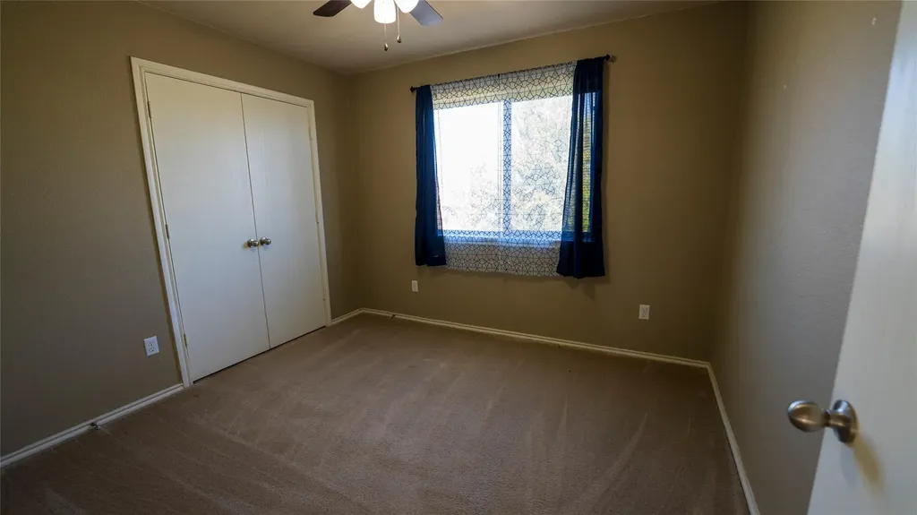 1576 Twin Cove Kyle TX 78640