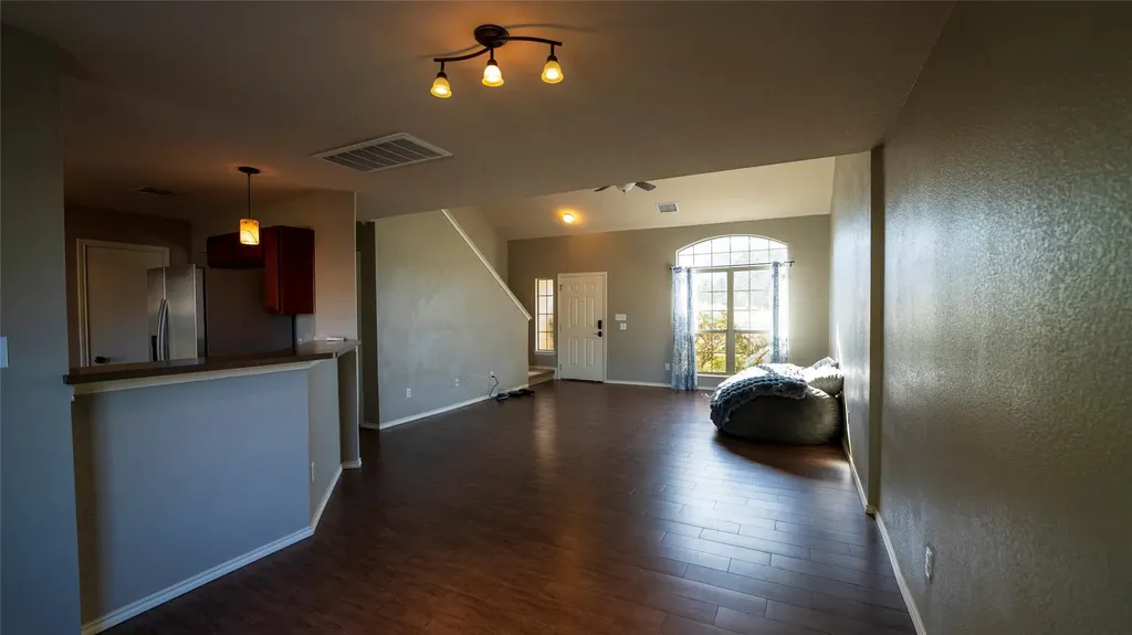 1576 Twin Cove Kyle TX 78640